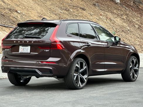 New 2026 Volvo XC60 T8 Ultra w/ Climate Package AWD/4WD image 4