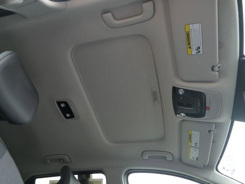 Used 2023 Kia Niro EX Touring image 28