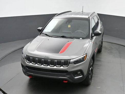 Used 2023 Jeep Compass Trailhawk w/ Trailhawk Convenience Group image 38