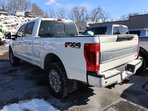Used 2022 Ford F350 Limited image 2