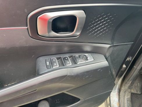 Used 2023 Kia Sorento S FWD image 10