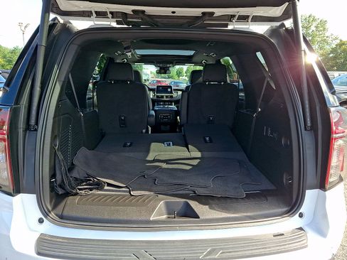 Certified 2023 Chevrolet Tahoe LT w/ Luxury Package AWD/4WD image 29