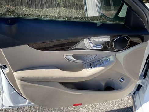 Used 2019 Mercedes-Benz C 300 4MATIC Sedan image 14