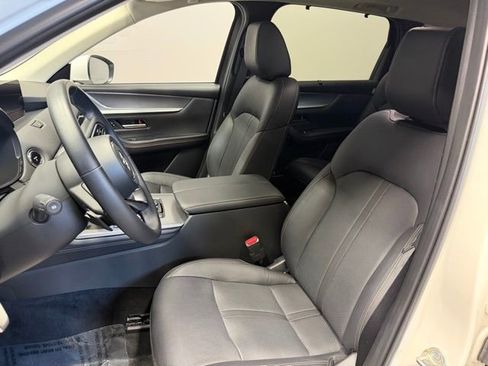 Certified 2024 MAZDA CX-90 Plug-In Hybrid w/ Preferred image 11