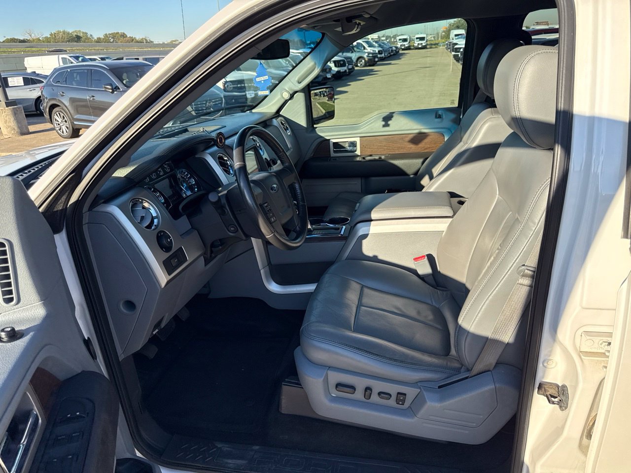 Used 2013 Ford F150 Lariat w/ Mid Equipment Group RWD image 19