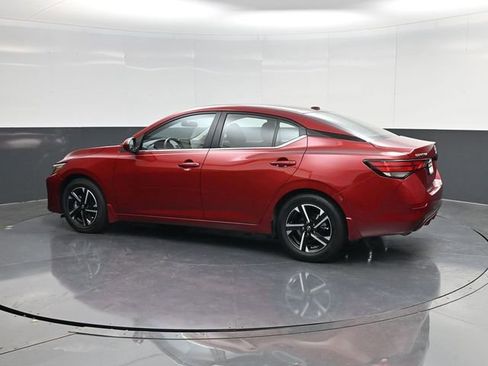 Used 2025 Nissan Sentra SV image 5