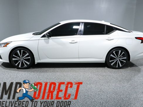 Used 2021 Nissan Altima 2.5 SR FWD image 10