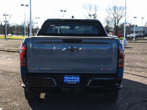 New 2025 Chevrolet Silverado EV RST image 12