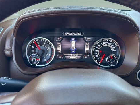 Used 2020 RAM 2500 Laramie image 15