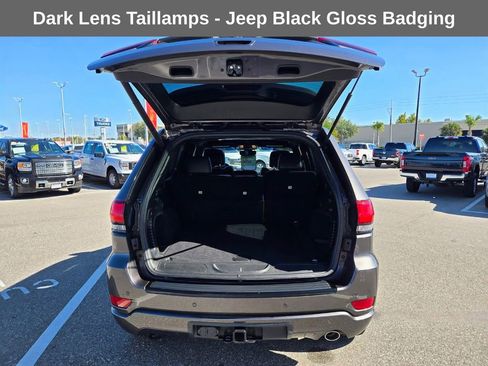 Used 2017 Jeep Grand Cherokee Altitude image 21