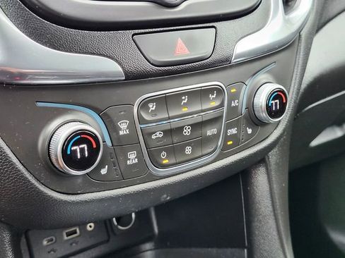 Used 2019 Chevrolet Equinox LT AWD/4WD image 22