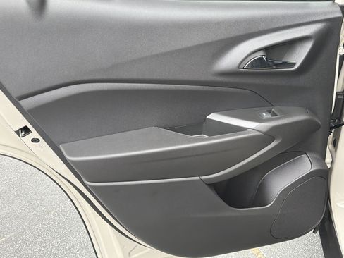 New 2026 Chevrolet Trax RS FWD image 21