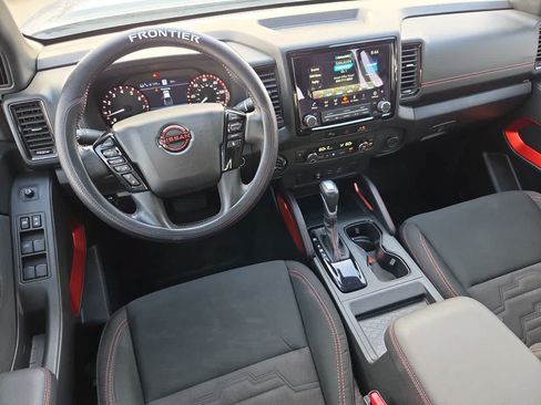 Used 2024 Nissan Frontier PRO-4X w/ Technology Package AWD/4WD image 24