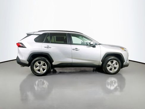 Used 2024 Toyota RAV4 XLE AWD/4WD image 7