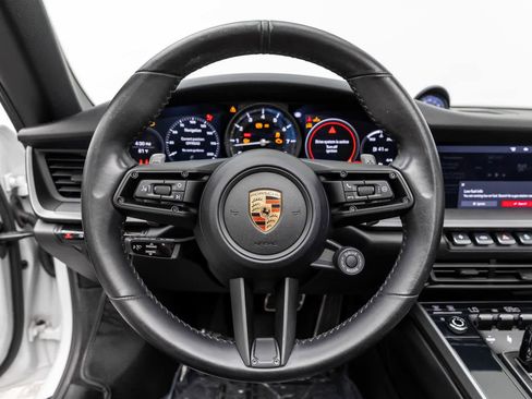 Used 2020 Porsche 911 Carrera RWD image 17