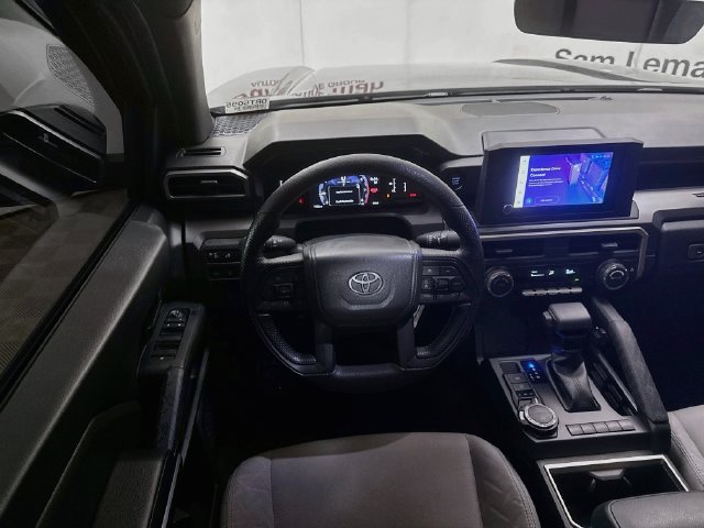 Used 2025 Toyota Tacoma SR5 AWD/4WD image 21