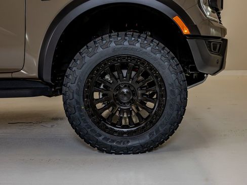 Used 2025 Ford Ranger Raptor image 12