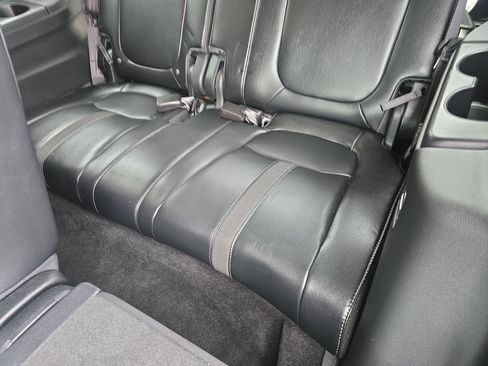 Used 2025 Honda Pilot EX-L image 15