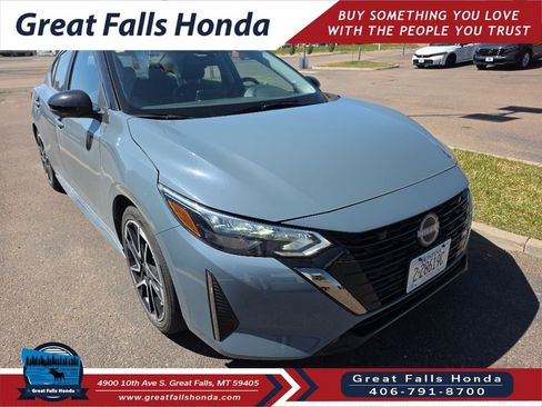 Used 2024 Nissan Sentra SR w/ SR Premium Package FWD image 1