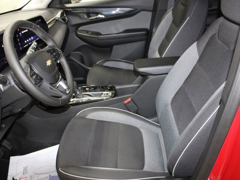 New 2026 Chevrolet TrailBlazer LT w/ Convenience Package FWD image 12