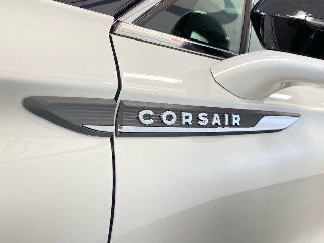 Used 2023 Lincoln Corsair AWD w/ Equipment Group 101A image 13