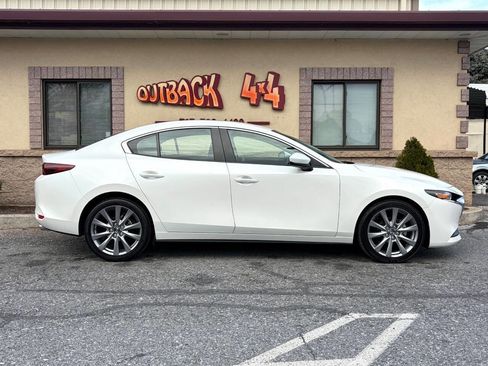 Used 2023 MAZDA MAZDA3 s image 34