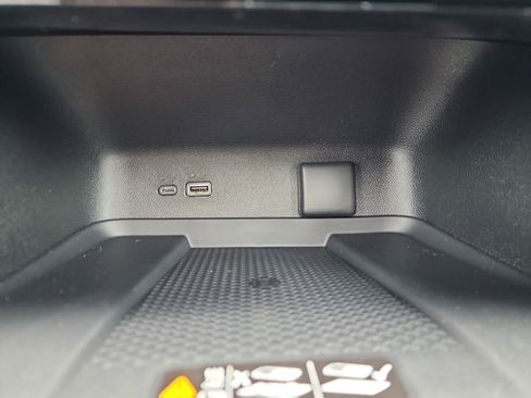 New 2026 Chevrolet Traverse Z71 image 16