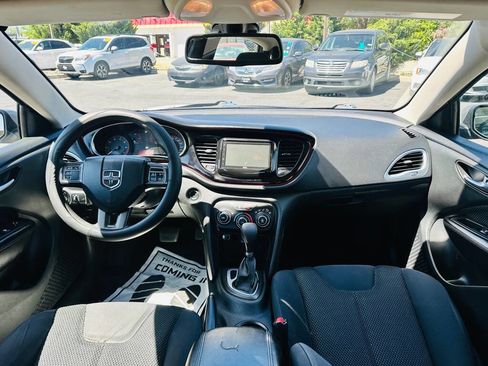 Used 2015 Dodge Dart SE w/ Convenience Group FWD image 9