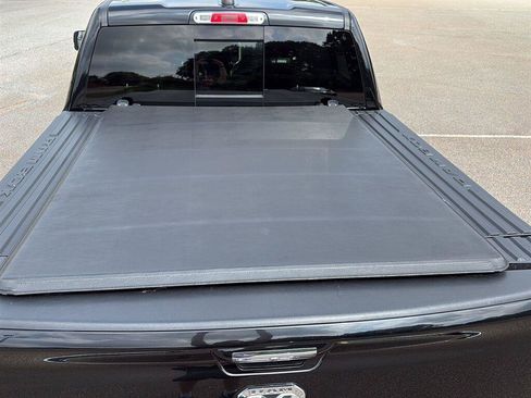 Used 2020 RAM 1500 Laramie AWD/4WD image 5