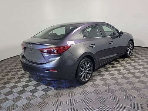 Used 2018 MAZDA MAZDA3 Touring FWD image 4