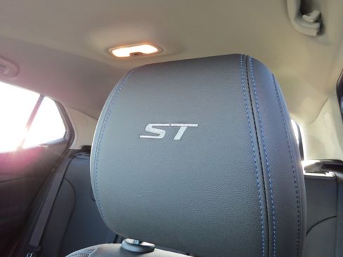 New 2026 Buick Encore GX Sport Touring w/ Comfort Package image 18