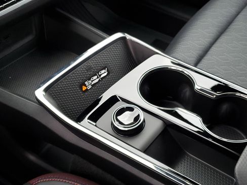 New 2026 Chevrolet Equinox RS w/ LPO, Floor Liner Package image 19