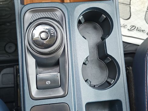 Used 2022 Ford Maverick Lariat w/ Lariat Luxury Package image 32