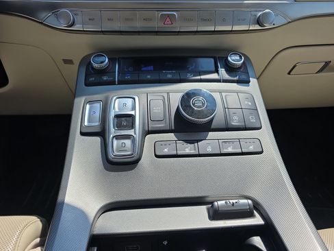 Used 2020 Hyundai Palisade Limited FWD image 12