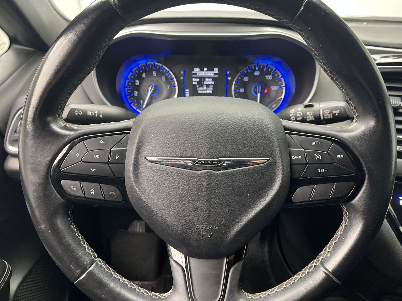 Used 2018 Chrysler Pacifica Touring Plus w/ S Appearance Package FWD image 15