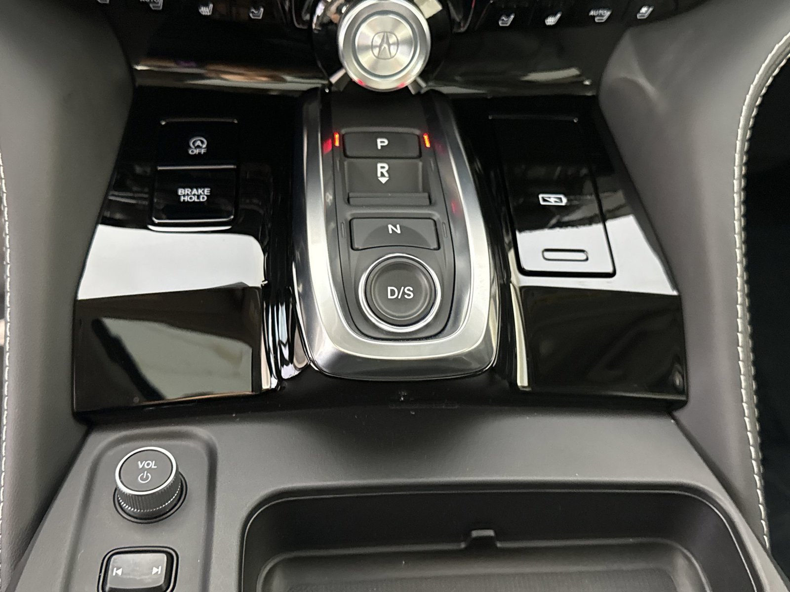 Certified 2026 Acura MDX w/ Advance Package AWD/4WD image 19