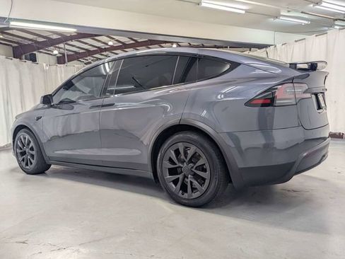 Used 2022 Tesla Model X AWD/4WD image 4