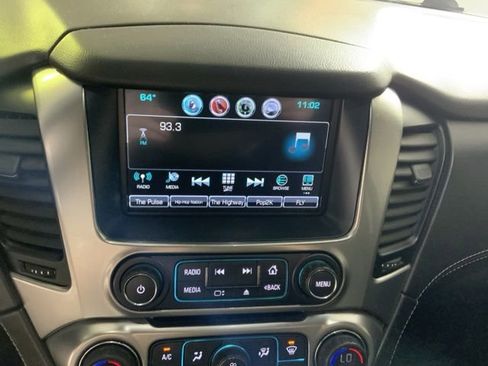 Used 2020 Chevrolet Tahoe LT w/ Luxury Package AWD/4WD image 19