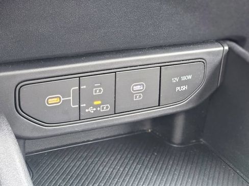 Used 2025 Kia K4 FWD image 25