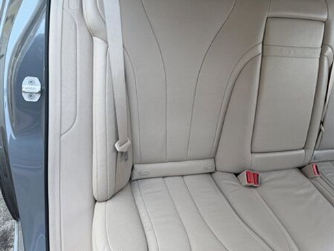 Used 2017 Mercedes-Benz S 550 4MATIC Sedan w/ Premium Package image 53