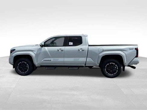 New 2026 Toyota Tacoma TRD Sport w/ TRD Sport Premium Package AWD/4WD image 2