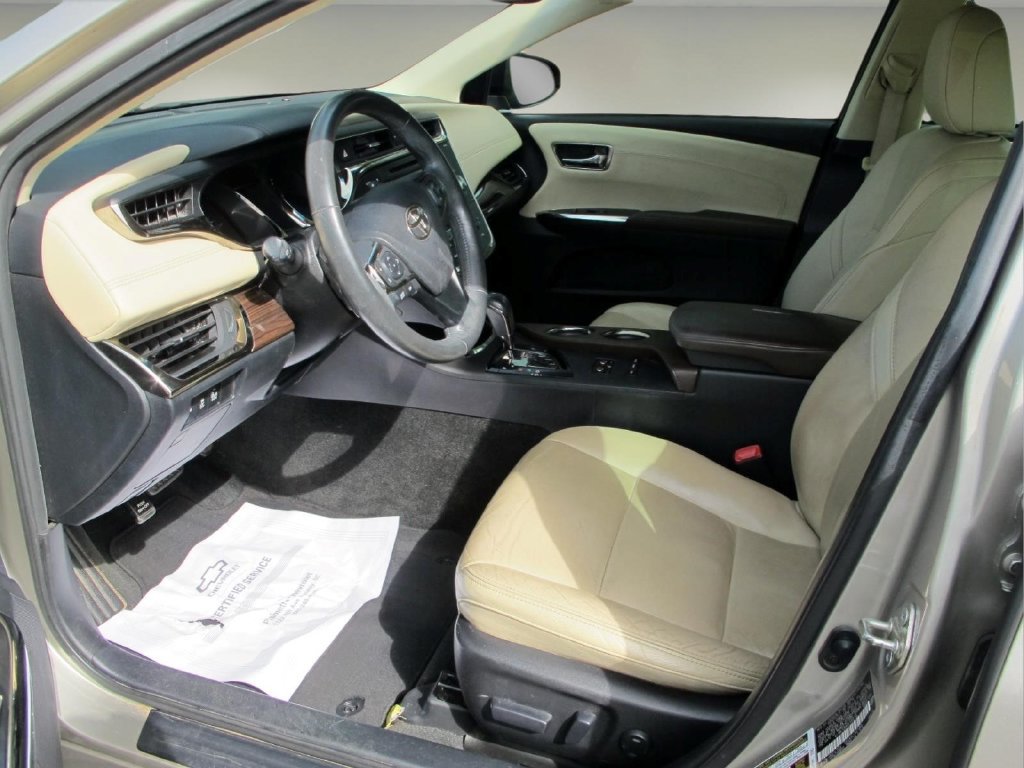 Used 2014 Toyota Avalon XLE Touring FWD image 8