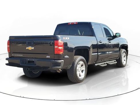 Used 2017 Chevrolet Silverado 1500 LT w/ All Star Edition image 3