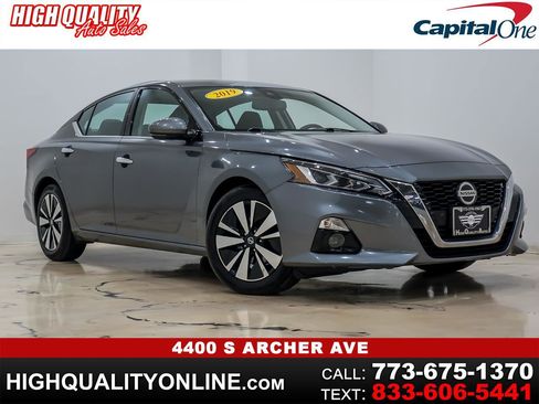 Used 2019 Nissan Altima 2.5 SV image 1