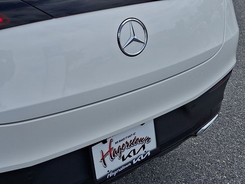 Used 2024 Mercedes-Benz GLC 300 4MATIC image 32