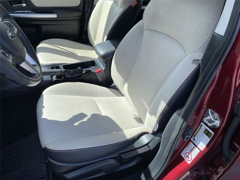 Used 2017 Subaru Crosstrek 2.0i Limited image 12