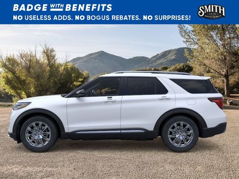New 2026 Ford Explorer Platinum RWD image 4