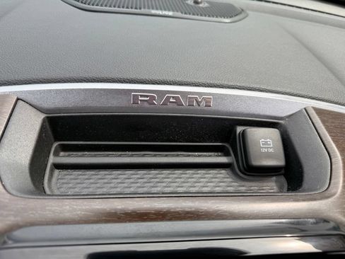 Used 2021 RAM 1500 Laramie AWD/4WD image 26