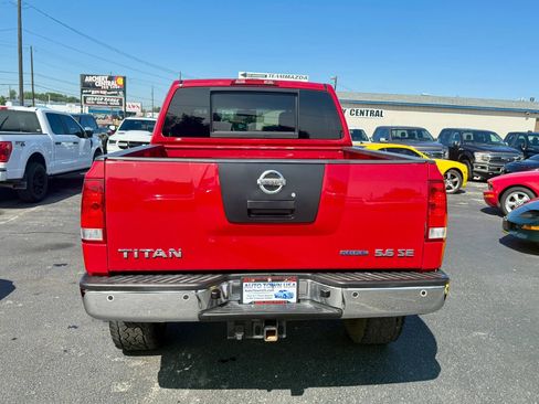 Used 2010 Nissan Titan SE w/ SE Value Truck Pkg AWD/4WD image 4