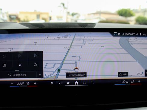 Used 2024 BMW X7 xDrive40i w/ M Sport Package AWD/4WD image 40